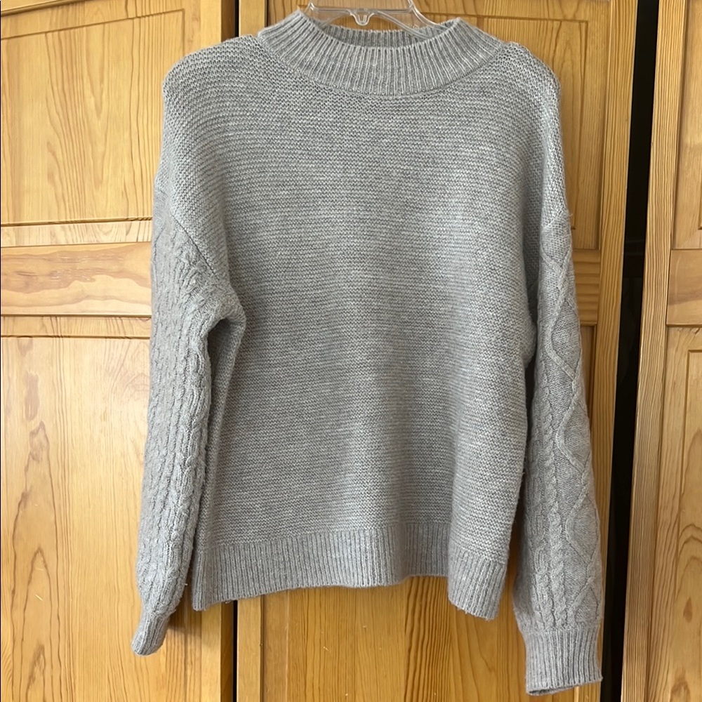 Vigoss Light Gray Women's Sweater